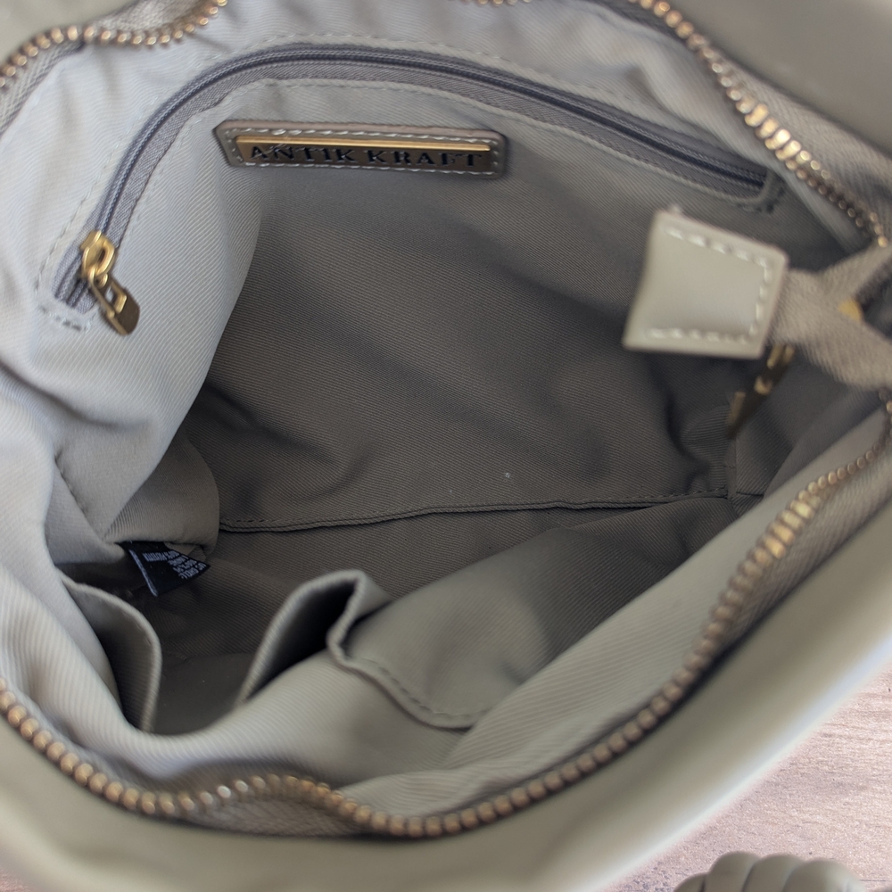 Antik Kraft Chic Beige Crossbody Bag - Picture 8 of 17